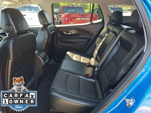 Used 2024 GMC Terrain SLT AWD/4WD image 10