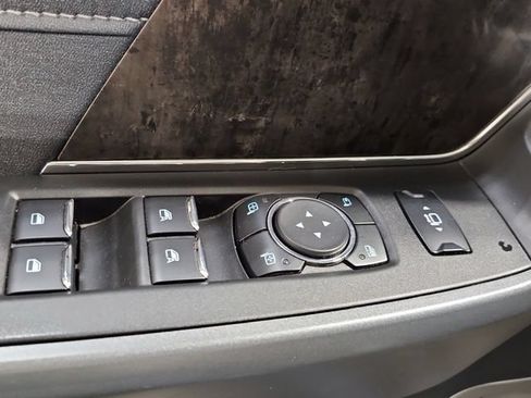 Used 2023 Ford F250 Lariat w/ Lariat Ultimate Package AWD/4WD image 13