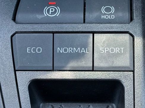 Used 2023 Toyota RAV4 XLE w/ Convenience Package FWD image 34