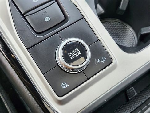 Certified 2022 Ford Explorer ST-Line w/ Class IV Trailer Tow Package image 27