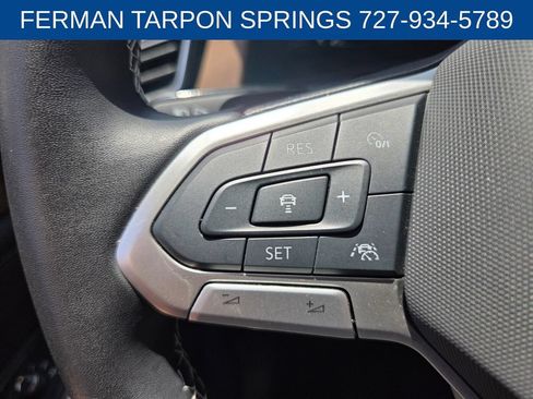 Used 2025 Volkswagen Atlas SE AWD/4WD image 31