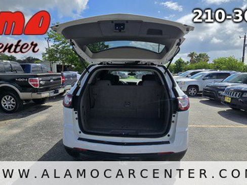 Used 2017 Chevrolet Traverse LS FWD image 24