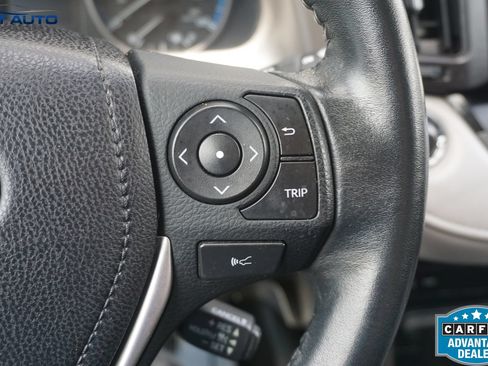 Used 2018 Toyota RAV4 Adventure AWD/4WD image 33