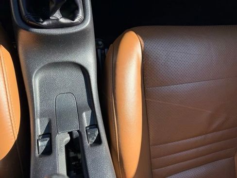 Used 2003 Toyota MR2 RWD image 46