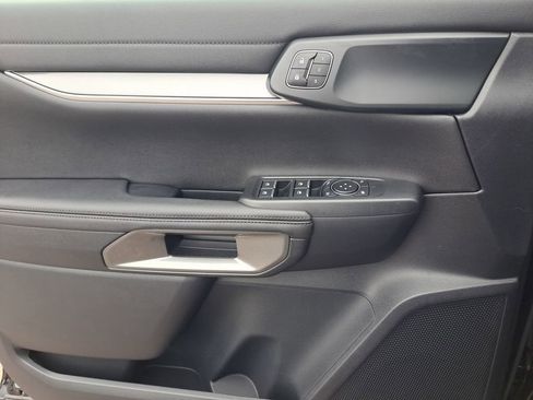 New 2025 Ford Ranger Lariat w/ Black Appearance Package image 19