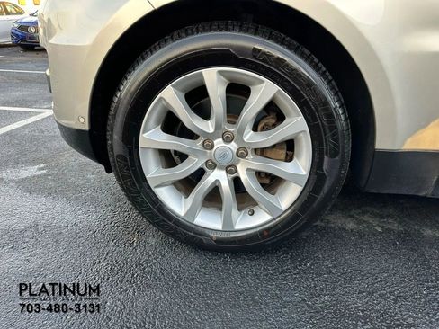 Used 2016 Land Rover Range Rover Sport HSE image 21