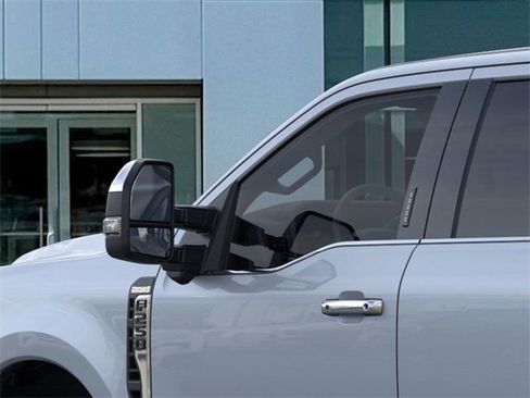 New 2025 Ford F250 King Ranch w/ Chrome Package image 20