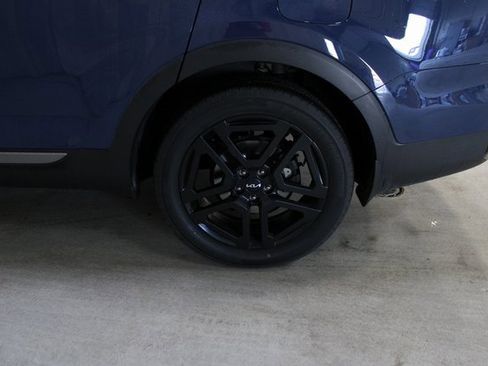 Used 2023 Kia Telluride EX X-Line image 10