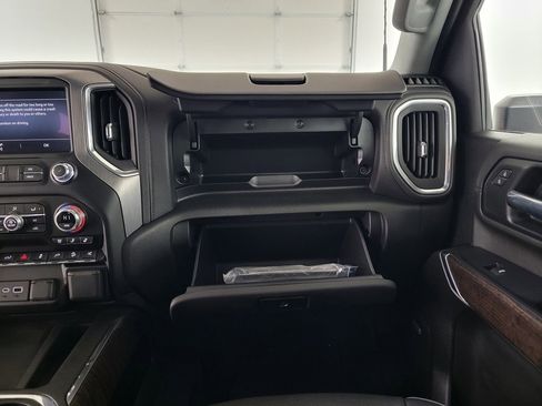 Used 2022 GMC Sierra 2500 Denali w/ Denali Ultimate Package image 22