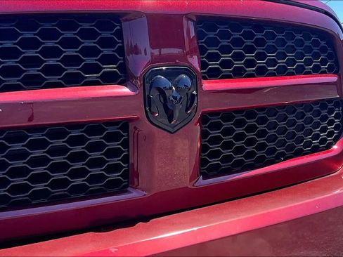Used 2018 RAM 1500 Express w/ Express Value Package AWD/4WD image 30