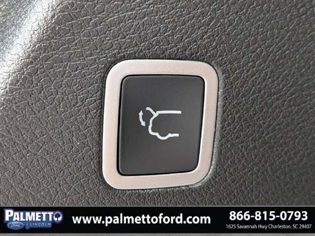 Used 2026 Chrysler Pacifica Select w/ S Appearance Package FWD image 13