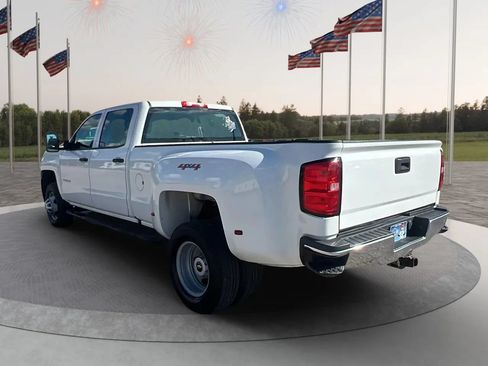 Used 2017 Chevrolet Silverado 3500 W/T AWD/4WD image 5