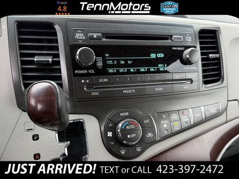 Used 2014 Toyota Sienna XLE image 20