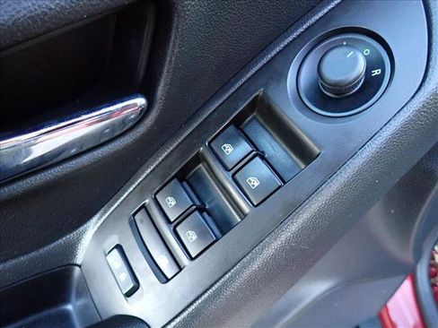 Used 2021 Chevrolet Trax LS w/ Tint and Cruise Package image 10