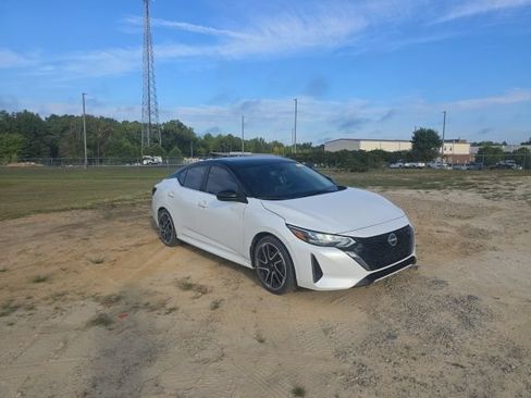 Used 2024 Nissan Sentra SR FWD image 12