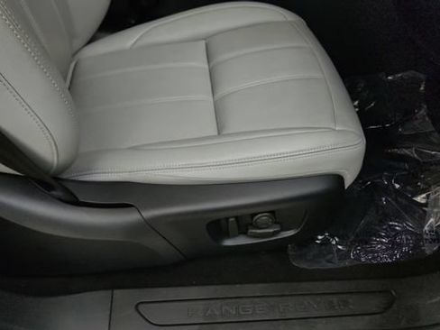 Used 2024 Land Rover Range Rover Evoque S AWD/4WD image 53