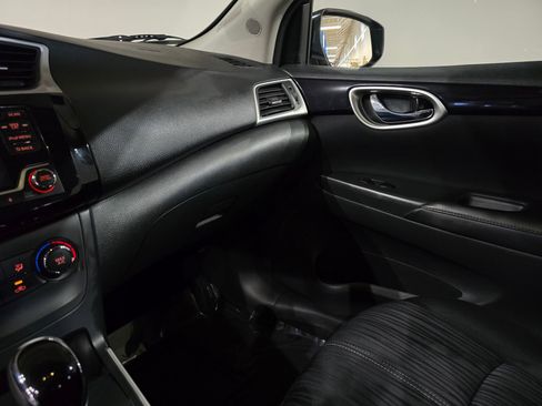Used 2017 Nissan Sentra SV w/ Style Package image 35