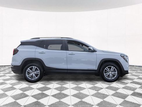 Used 2023 GMC Terrain SLE w/ Driver Convenience Package FWD image 11