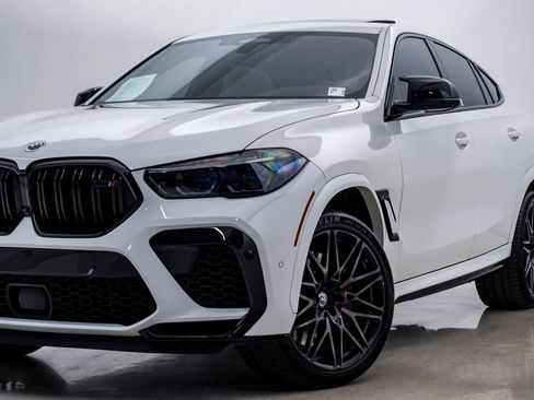 Used 2022 BMW X6 M Competition w/ Competition Package image 2