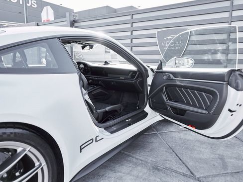 Used 2024 Porsche 911 S/T w/ Extended Leather Package image 27