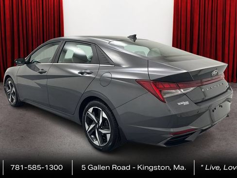 Used 2023 Hyundai Elantra Limited FWD image 7