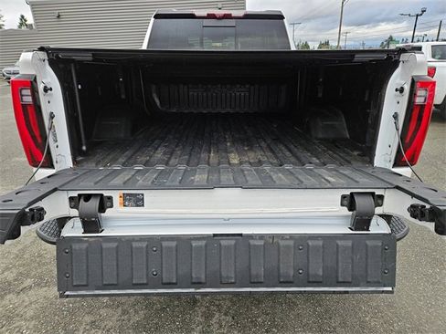 Used 2024 GMC Sierra 2500 Denali Ultimate image 10