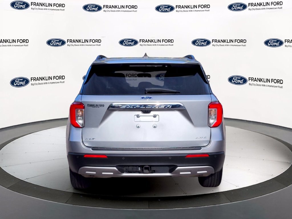 Certified 2023 Ford Explorer XLT w/ Equipment Group 202A AWD/4WD image 4