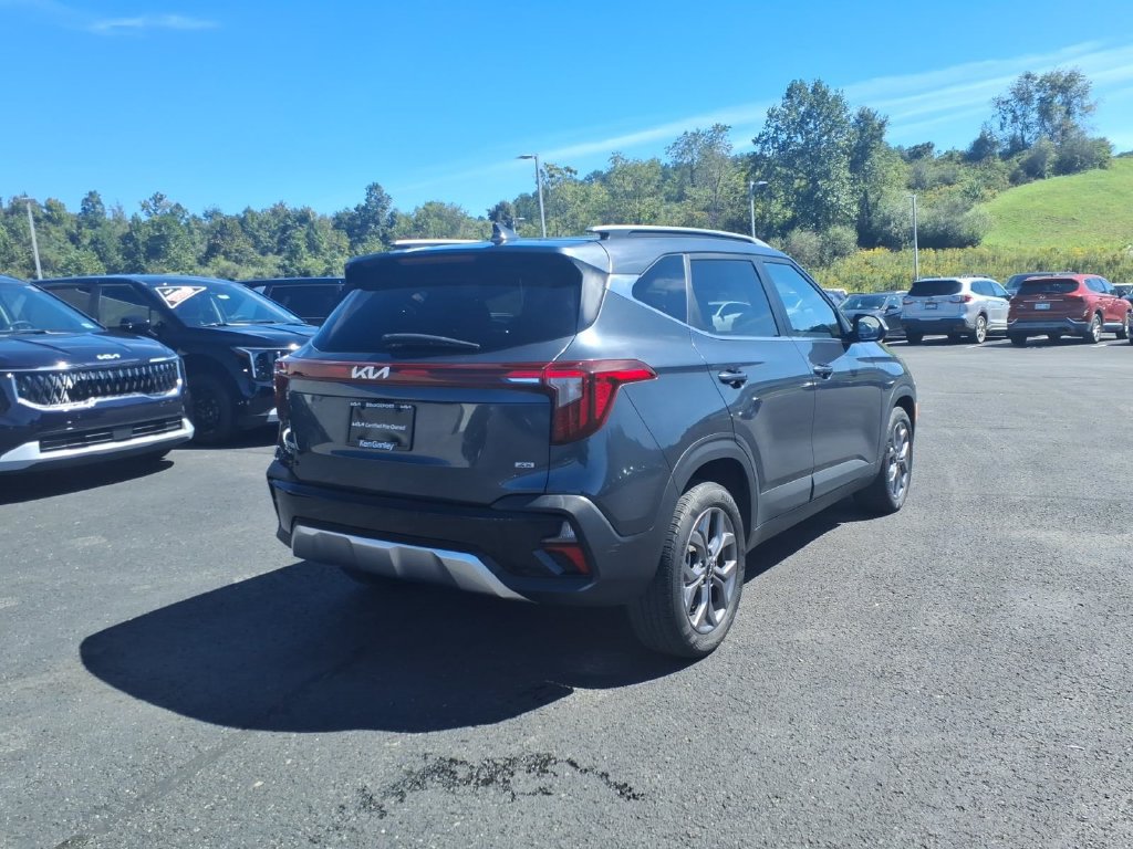 Used 2024 Kia Seltos S AWD/4WD image 7