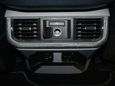 Used 2023 Ford F150 Limited AWD/4WD image 38