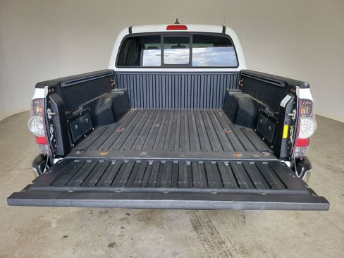 Used 2013 Toyota Tacoma PreRunner w/ SR5 Pkg image 10