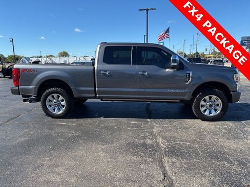Used 2022 Ford F250 Platinum image 2