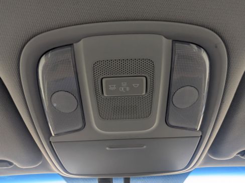 Used 2018 Kia Optima EX image 25