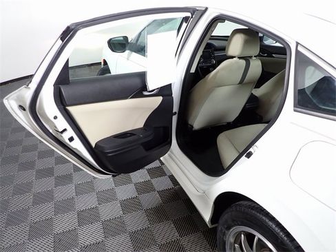 Used 2016 Honda Civic LX image 25