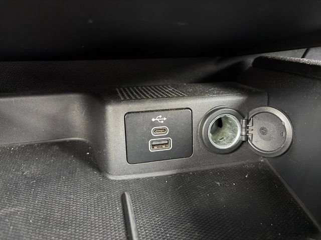 Used 2024 Ford Escape ST-Line FWD image 18