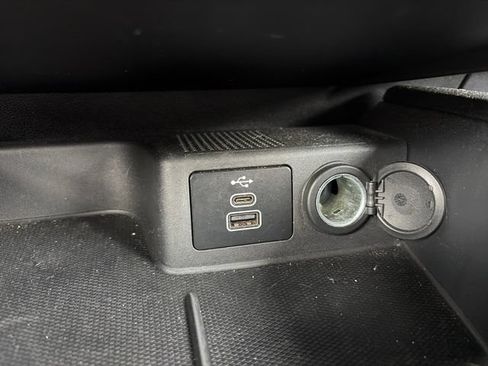 Used 2024 Ford Escape ST-Line FWD image 18