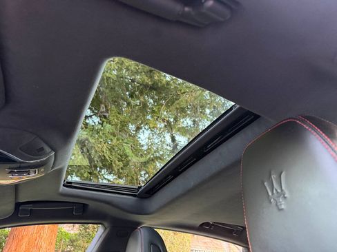 Used 2018 Maserati Quattroporte S GranSport RWD image 11