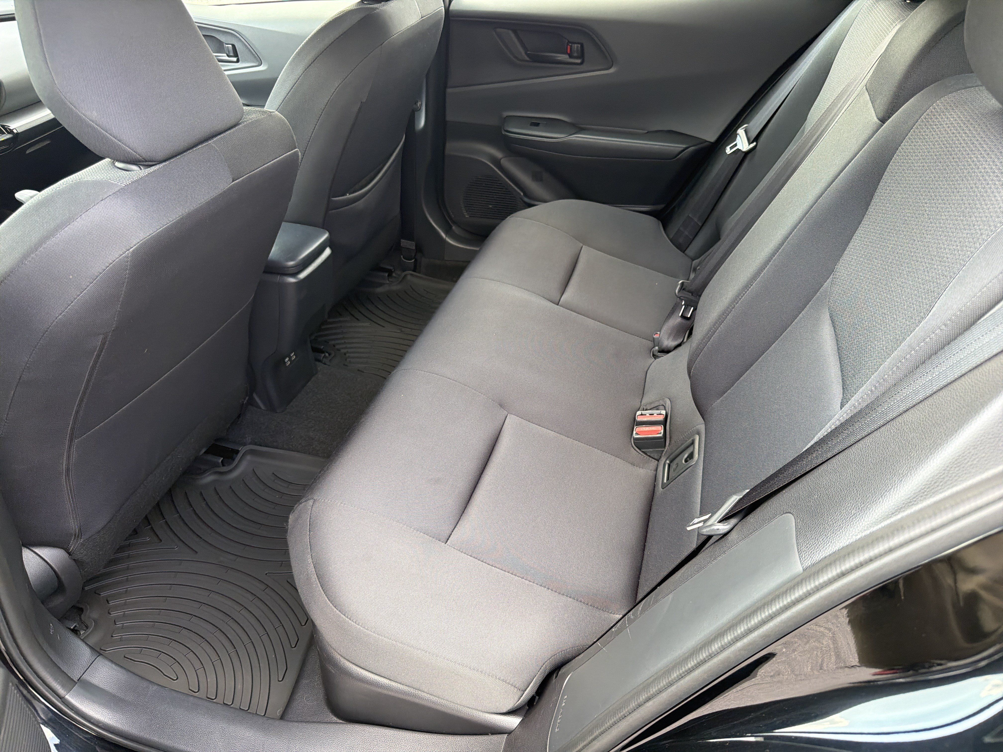 Certified 2025 Toyota Prius LE AWD/4WD image 30