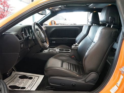 Used 2014 Dodge Challenger R/T RWD image 27
