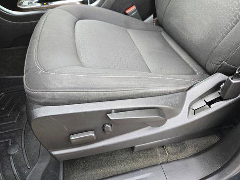 Used 2018 GMC Canyon SLE w/ SLE Convenience Package RWD image 19