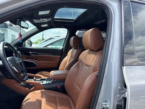 Used 2025 Kia Telluride EX X-Line AWD/4WD image 2