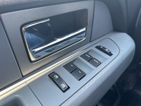 Used 2011 Ford F150 XLT w/ XLT Chrome Pkg image 10