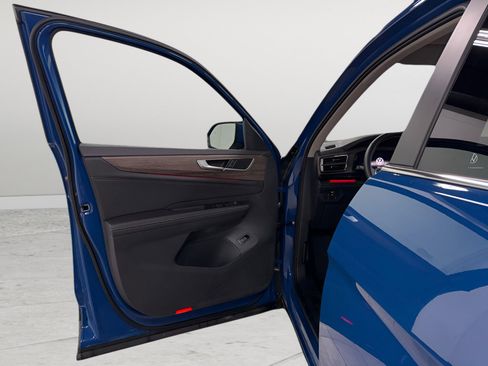 Certified 2025 Volkswagen Atlas SEL image 20