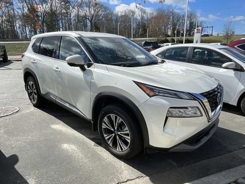 Used 2021 Nissan Rogue SV image 5