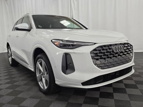 Used 2025 Audi Q5 Premium Plus image 8