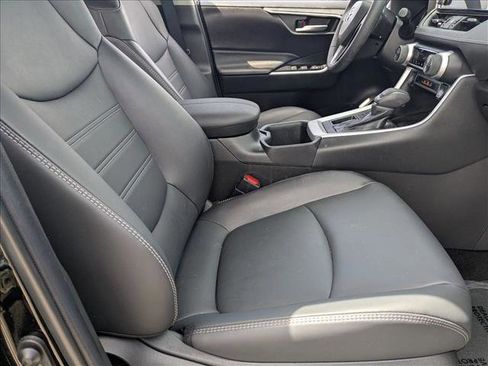 Used 2023 Toyota RAV4 XLE Premium FWD image 18