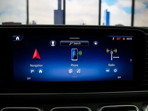 Used 2026 Mercedes-Benz GLS 450 4MATIC image 19