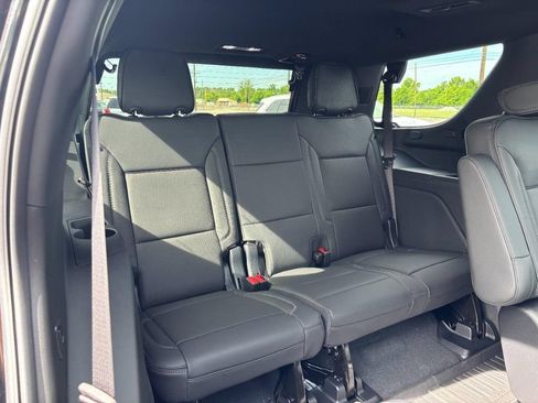 New 2026 GMC Yukon Denali w/ Sun & Power Step Package AWD/4WD image 5