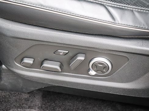 Used 2024 Hyundai Palisade Calligraphy image 23