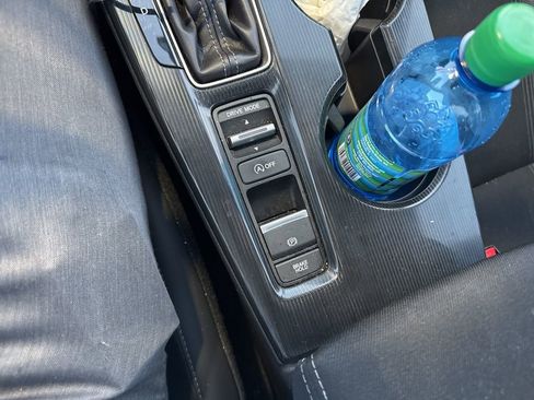 Used 2024 Honda Civic Sport image 4