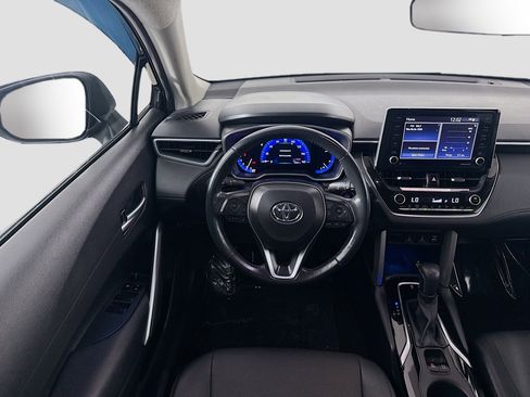 Used 2022 Toyota Corolla Cross XLE AWD/4WD image 17